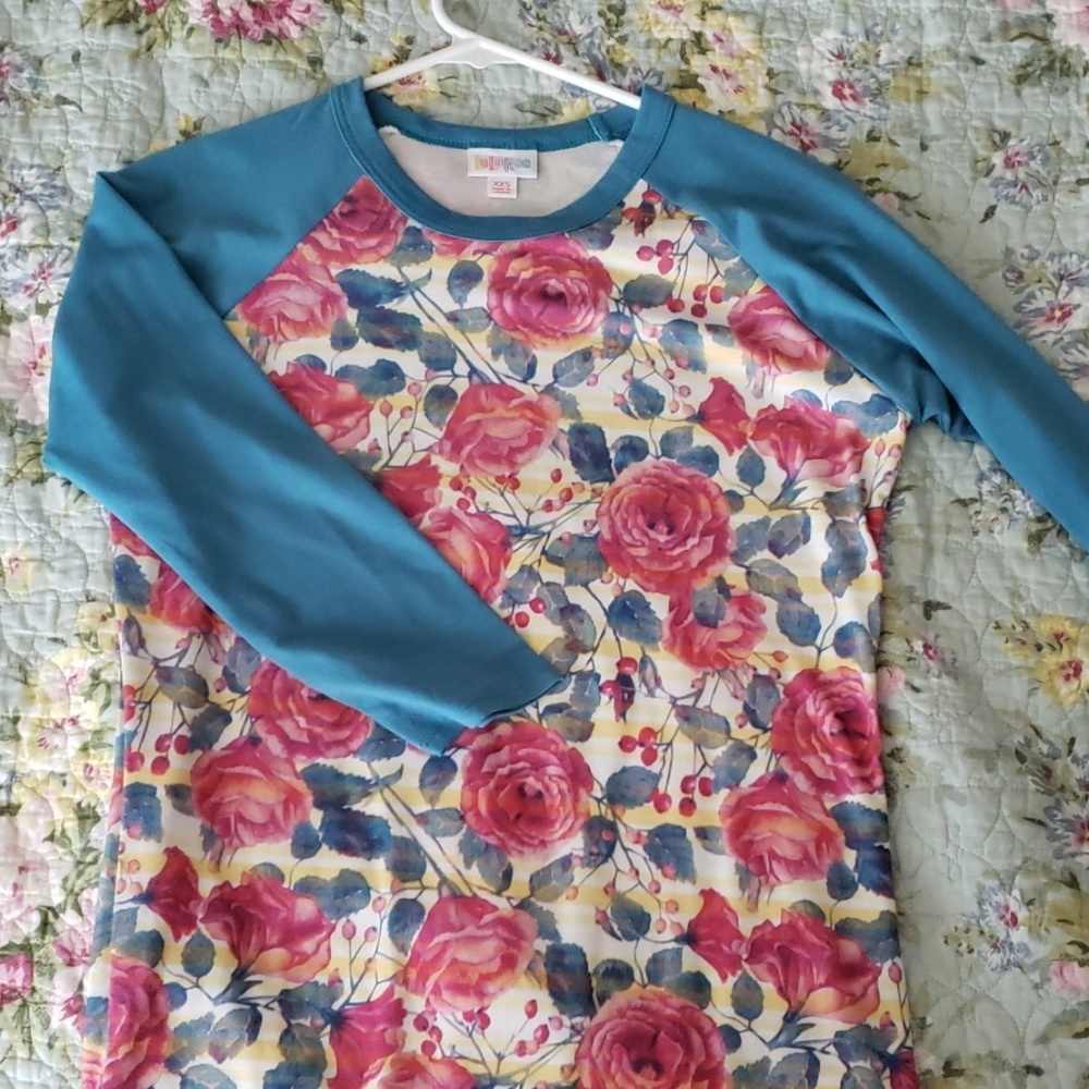 ⭐ SOLD ⭐ LuLaRoe floral Randy